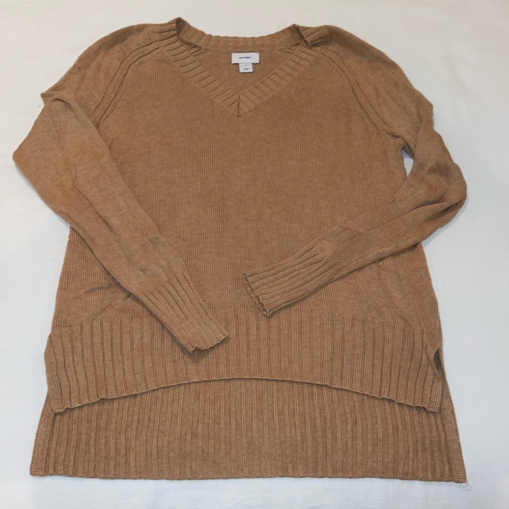 Old Navy brown v-neck sweater